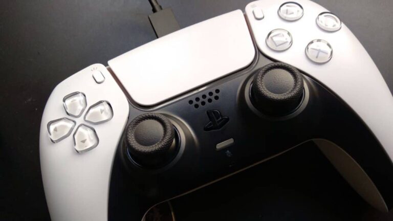Phil Spencer praises DualSense and teases Xbox controller upgrade