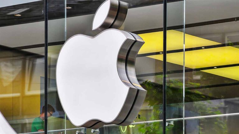 Apple oyunda devlerden daha çok kazanıyor